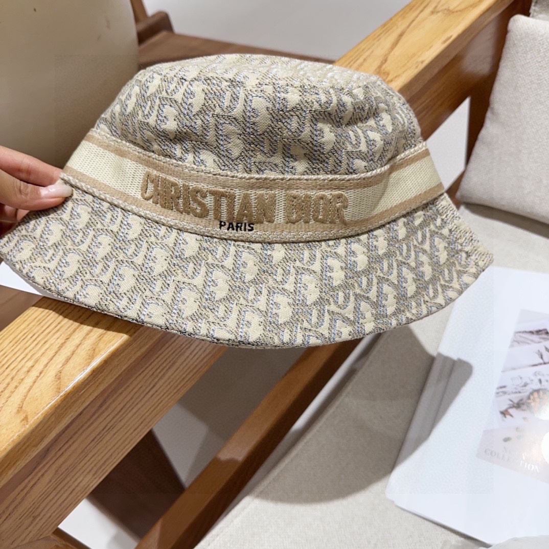 Christian Dior Caps